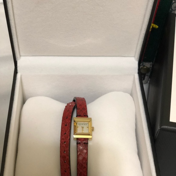 Gucci G-frame watch ( Limited Edition) - Picture 7 of 8